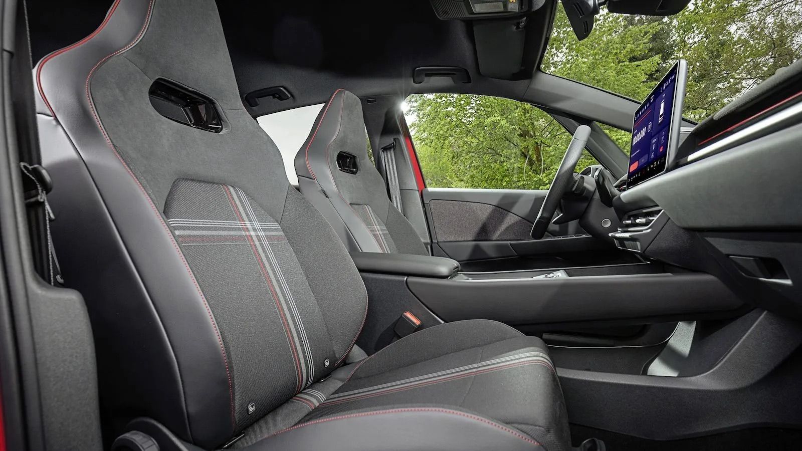 Νέο VW ID.3 GTI: 326 ίπποι, αυτονομία 601 χλμ. και φόρτιση σε 29 λεπτά