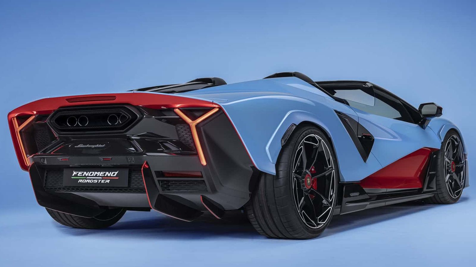 Ιδού η Lamborghini Fenomeno Roadster με 1.080 ίππους! 