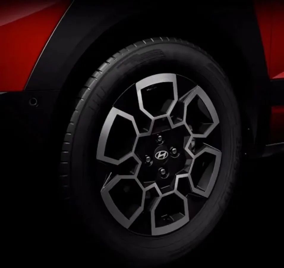 Νέο Hyundai Bayon: Πιο «σκληρό» SUV, με full hybrid έκδοση στα σκαριά