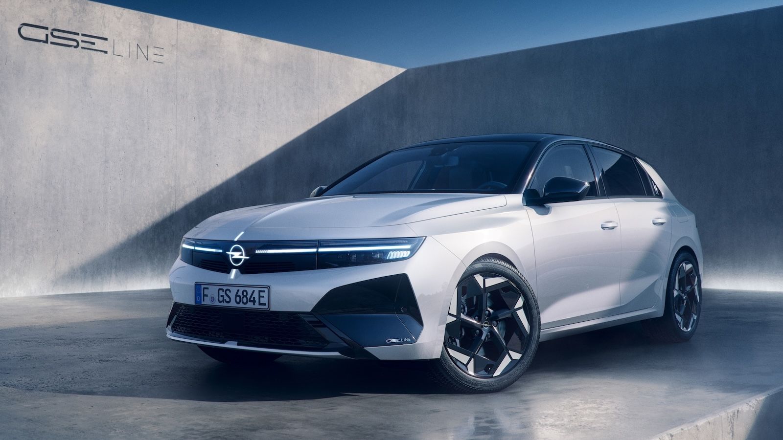 Opel στο Παρίσι 2026: STX Concept, Corsa GSE 281 PS και Formula E