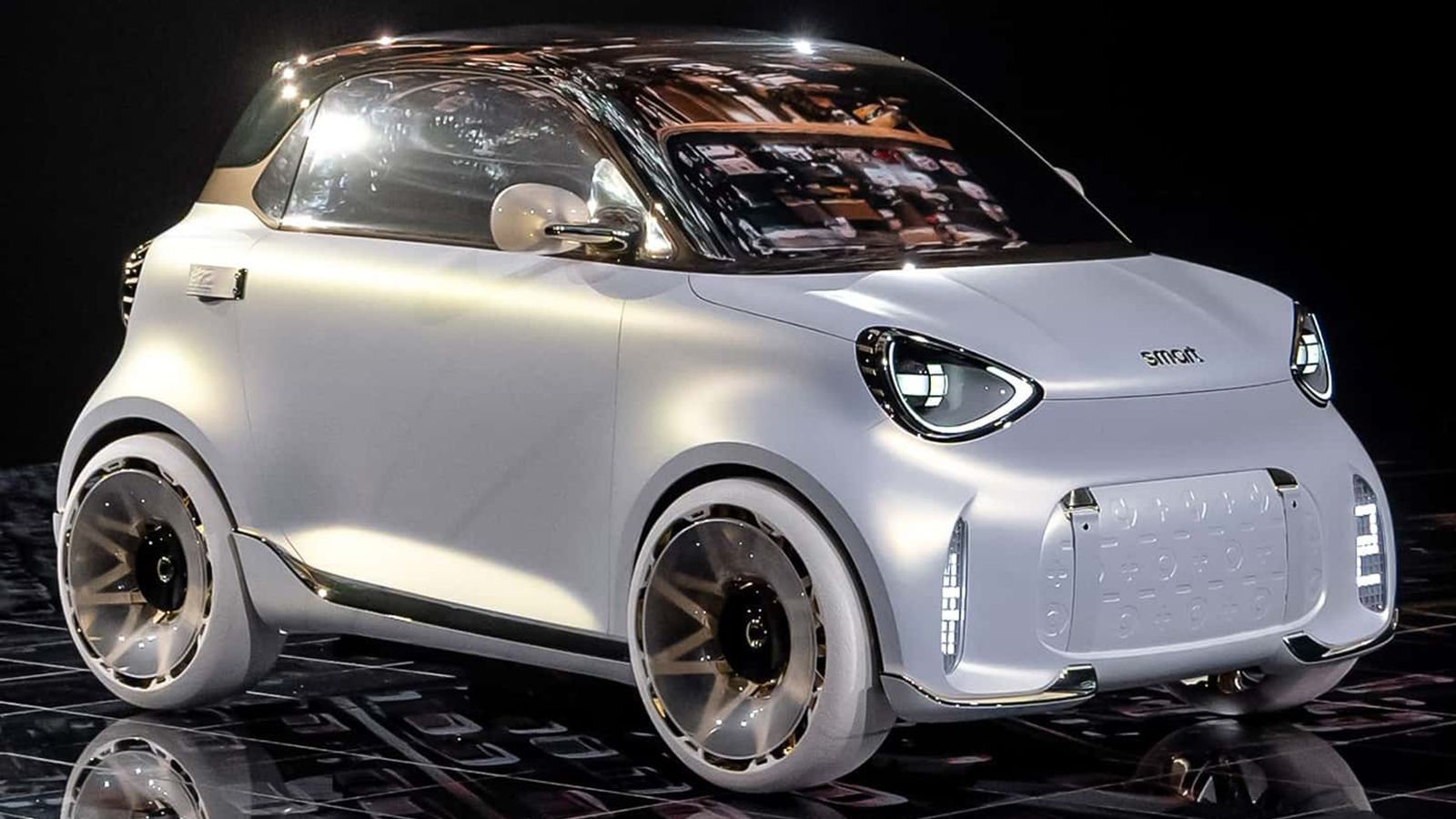 Επίσημη πρεμιέρα για το πρωτότυπο του smart 2