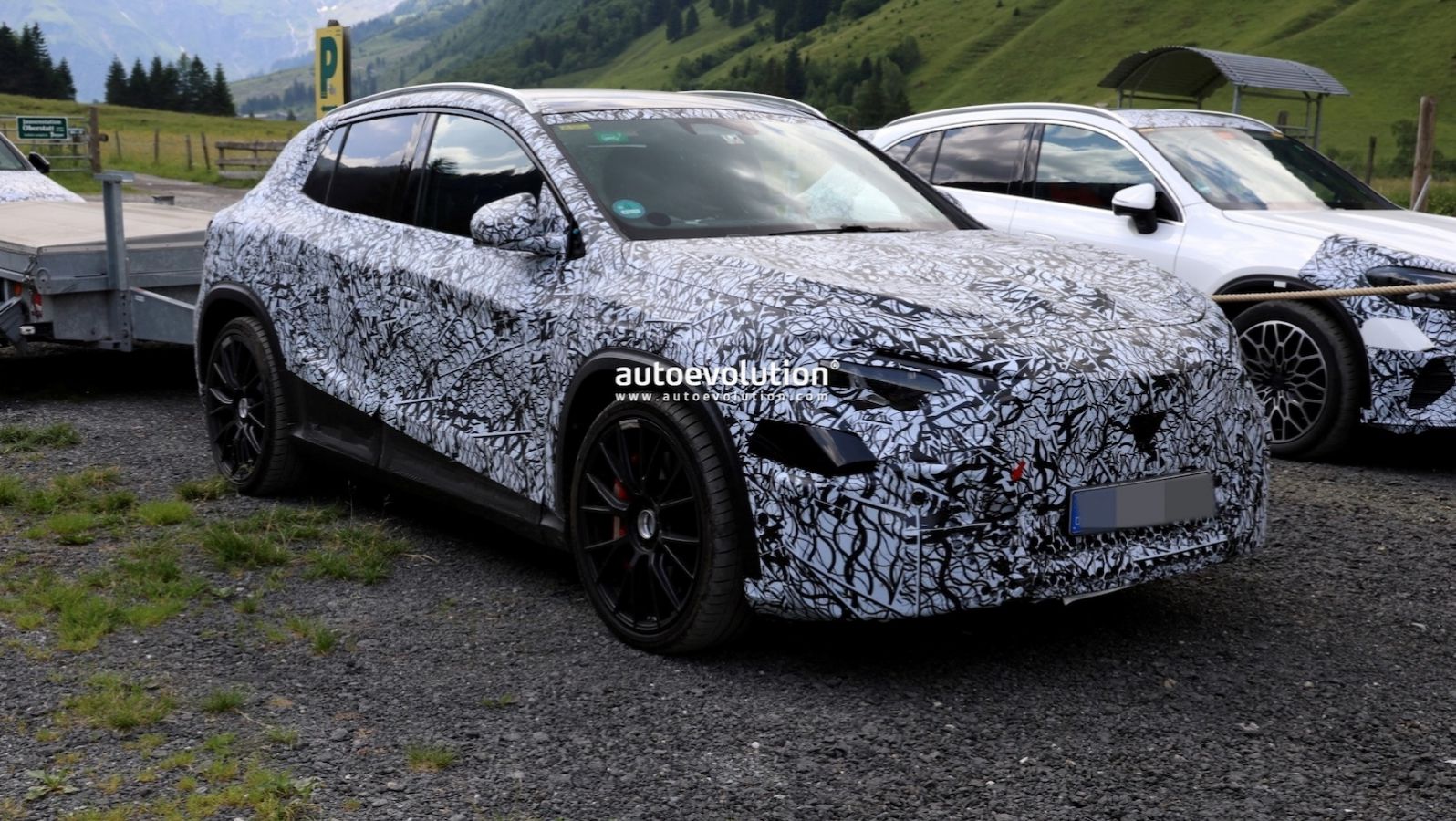Mercedes-AMG GLA EV: Δοκιμές στα άκρα για το ηλεκτρικό SUV των 500+ ίππων!