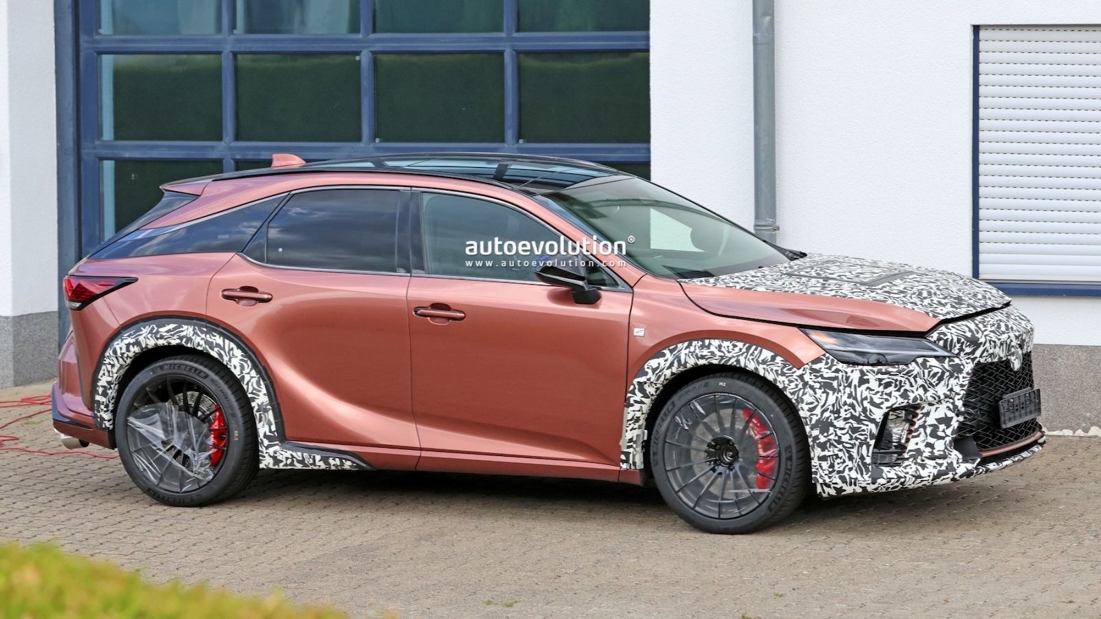 Lexus RX Morizo RR: Πρώτες εικόνες από το High-Performance SUV