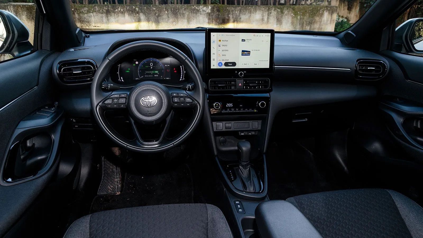 Toyota Yaris Cross 130 PS: 4,2 λτ. στην πόλη και 5,2 λτ. μέση κατανάλωση