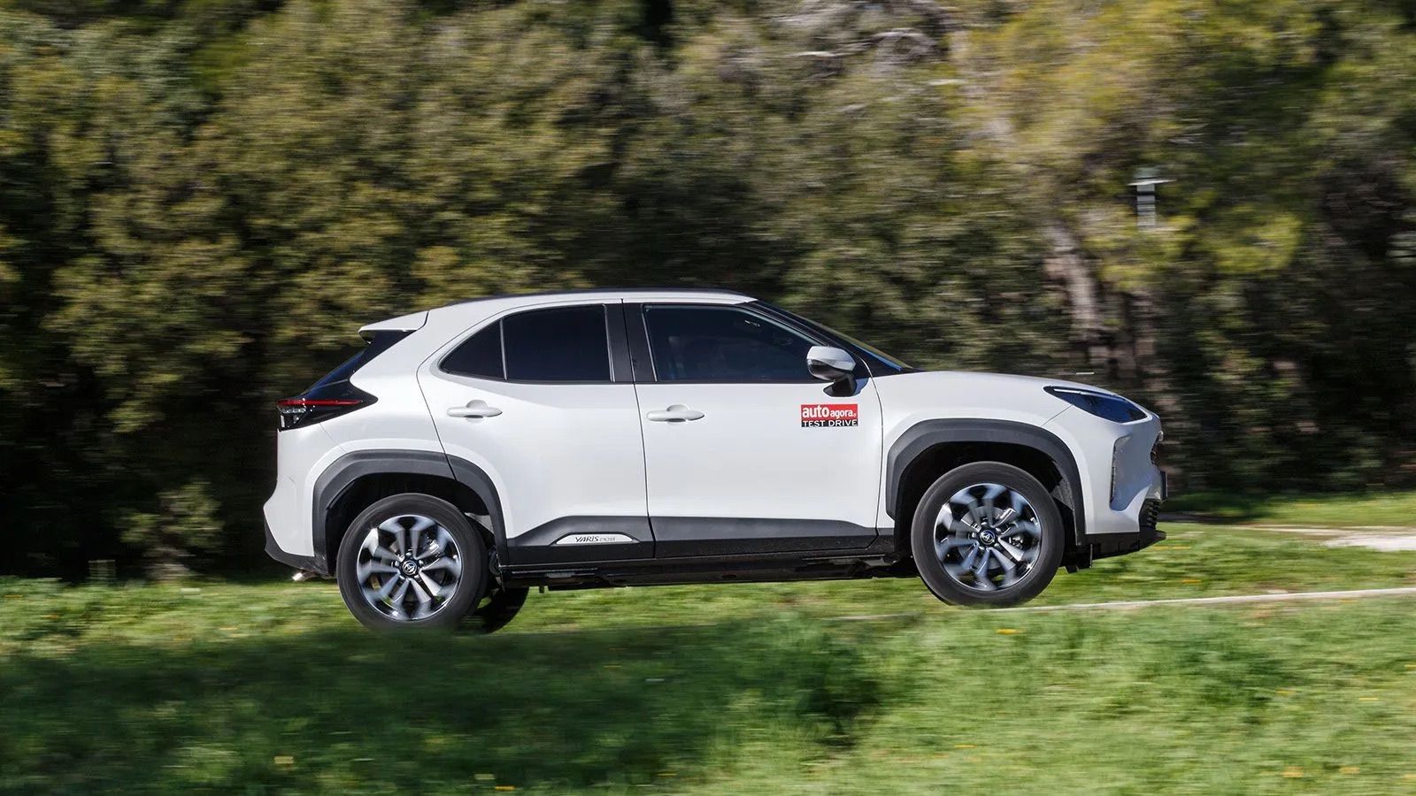 Toyota Yaris Cross 130 PS: 4,2 λτ. στην πόλη και 5,2 λτ. μέση κατανάλωση