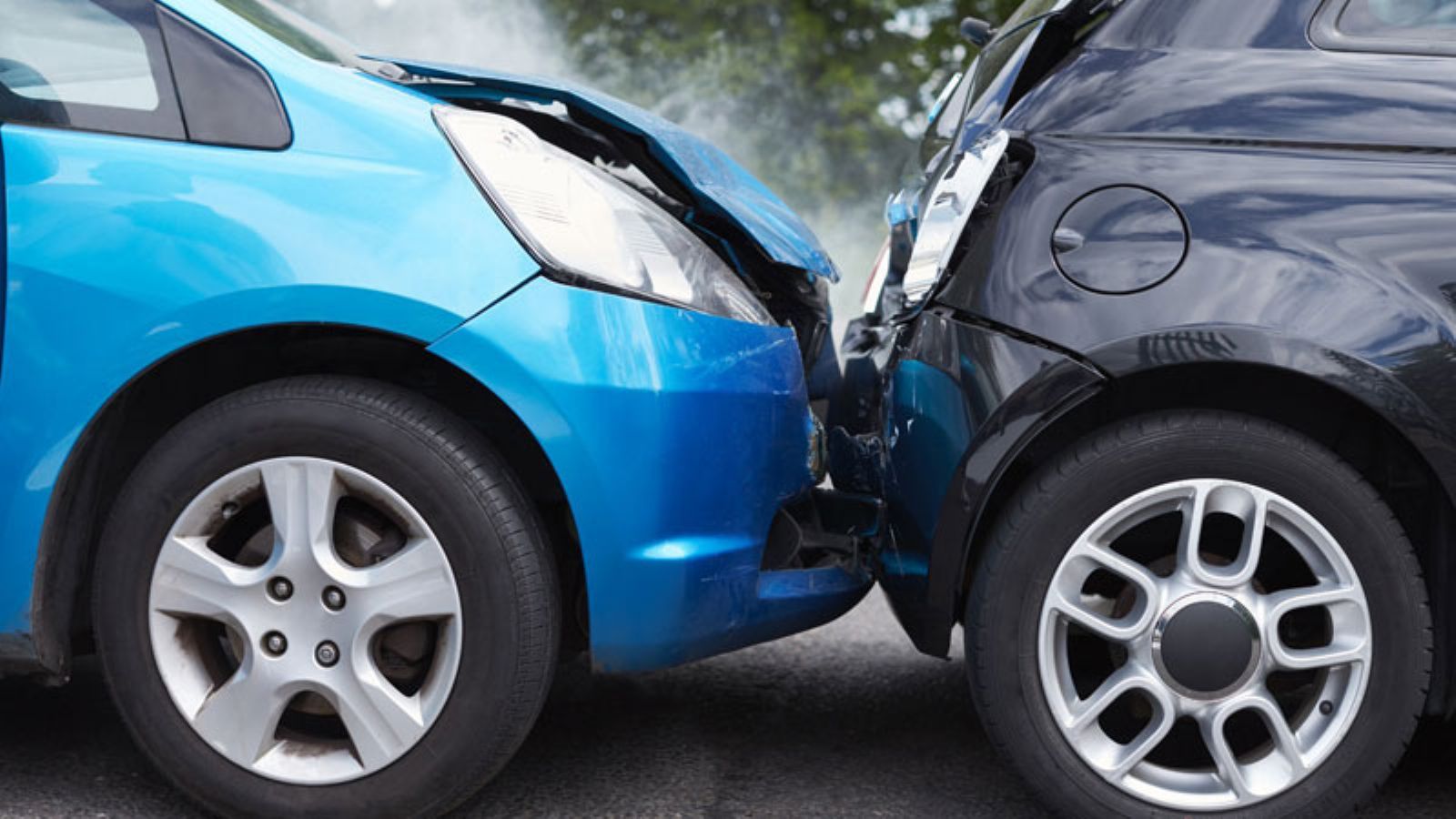 Τριπλάσιος ο κίνδυνος εμπλοκής σε τροχαίο για τους νέους οδηγούς