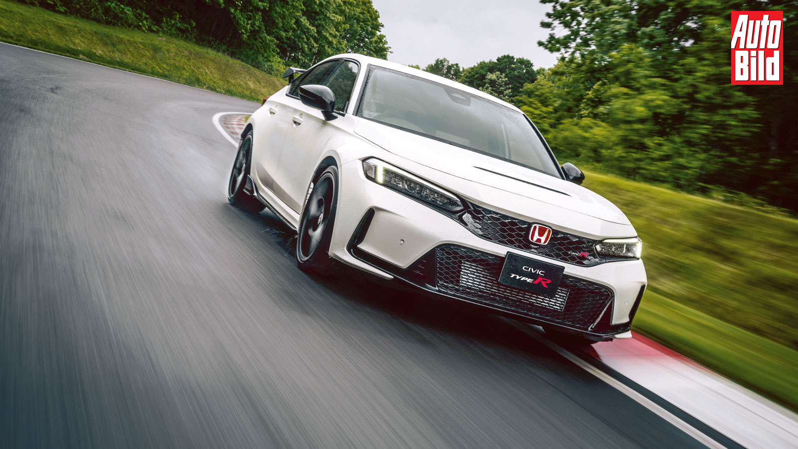 Στην πίστα με το νέο Honda Civic Type R