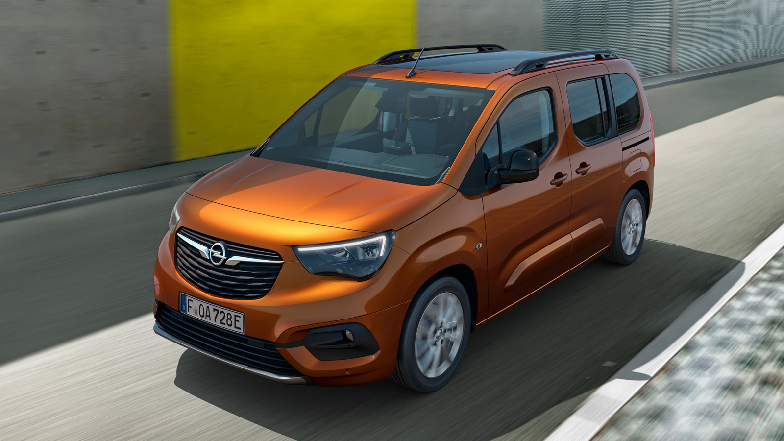 Παρουσιάστηκε το νέο Opel Combo-e Life