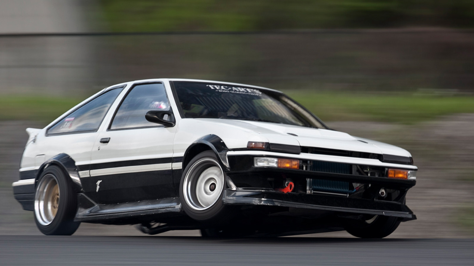 Toyota Corolla AE86: Ο θρύλος του βουνού