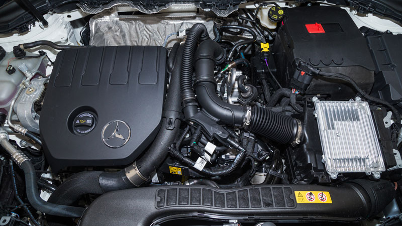 Mercedes B200: Ήπια υβριδική, 163 PS και τιμή 43.950 ευρώ