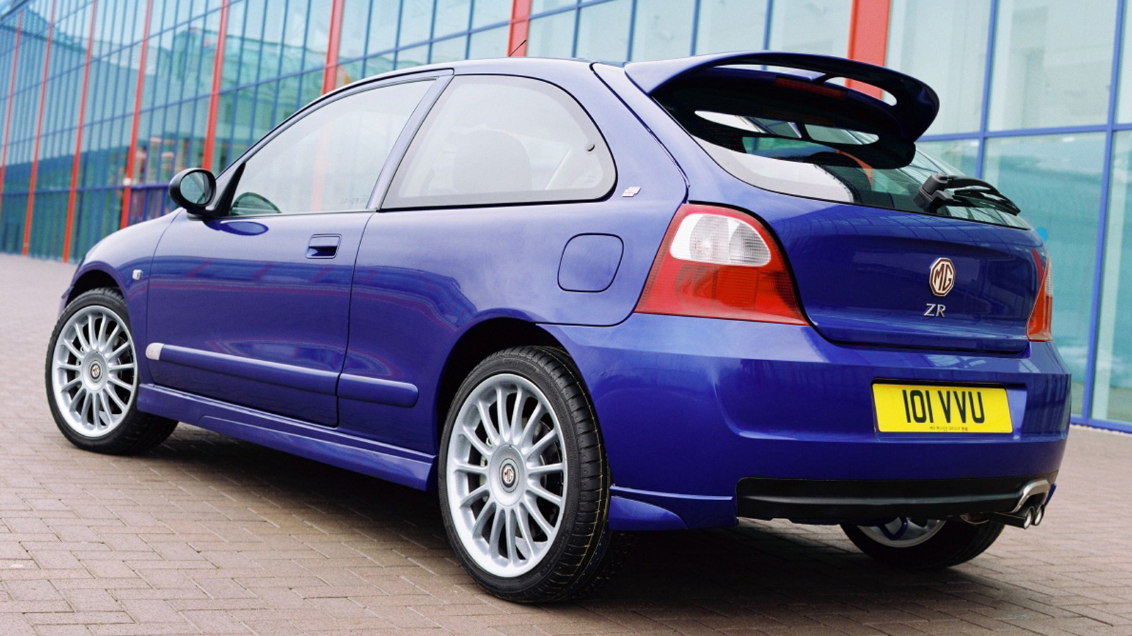MG ZR: Το εκρηκτικό hot-hatch από τη Μ. Βρετανία