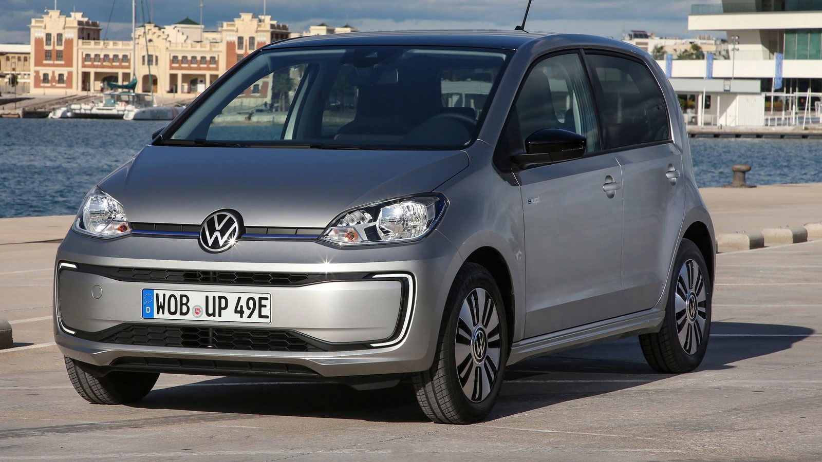 VW up! με 13.717 ευρώ