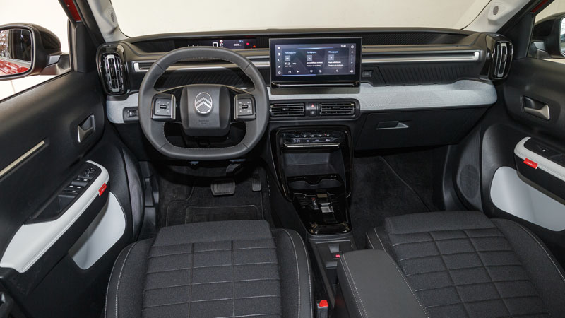 Citroen C3 Hybrid: Πόσο καλό είναι σε εξοπλισμό άνεσης και ασφαλείας;