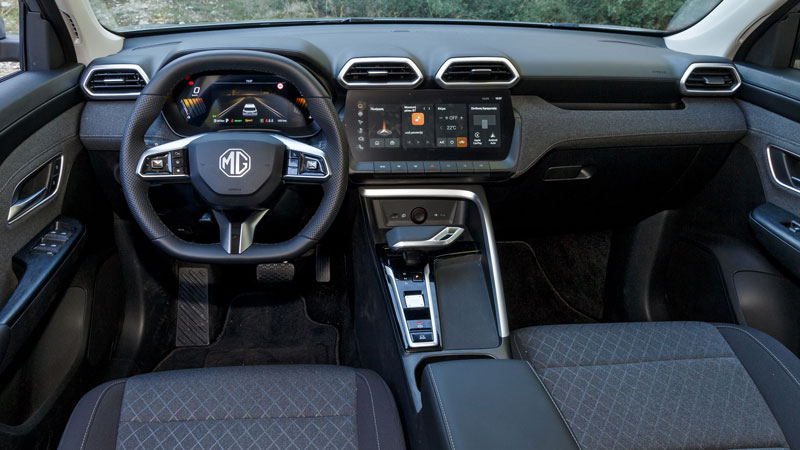 MG ZS Max Hybrid+: Μεγάλωσε σε χώρους, μίκρυνε σε κατανάλωση