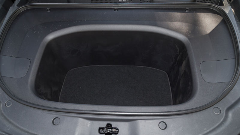 Changan Deepal S07: Πόσο καλό είναι σε εξοπλισμό άνεσης και ασφαλείας;