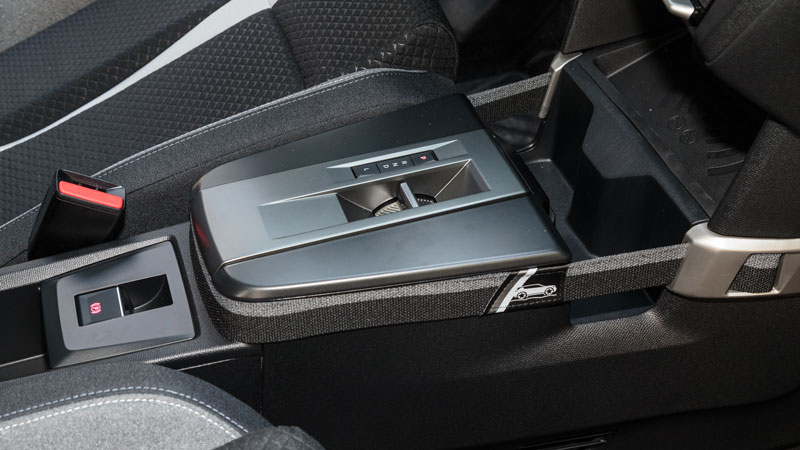 Opel Frontera: Πόσο καλό είναι σε εξοπλισμό άνεσης και ασφαλείας;