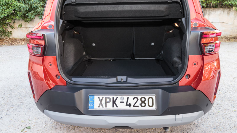 Opel Frontera: Πόσο καλό είναι σε εξοπλισμό άνεσης και ασφαλείας;