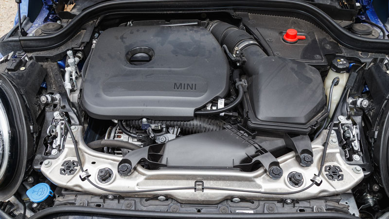 MINI Cooper C 5θυρο: Τι βαθμό παίρνει σε κατανάλωση, χώρους, επιδόσεις, εγγυήσεις; MINI Cooper C 5θυρο: Τι βαθμό παίρνει σε κατανάλωση, χώρους, επιδόσεις, εγγυήσεις;