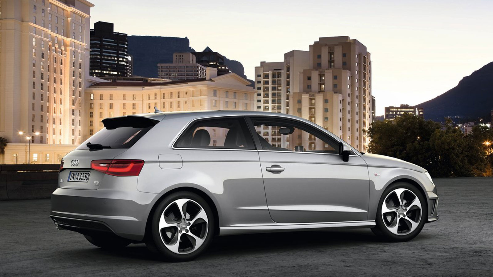 Audi A3 10ετίας: Πόσο «premium» παραμένει;