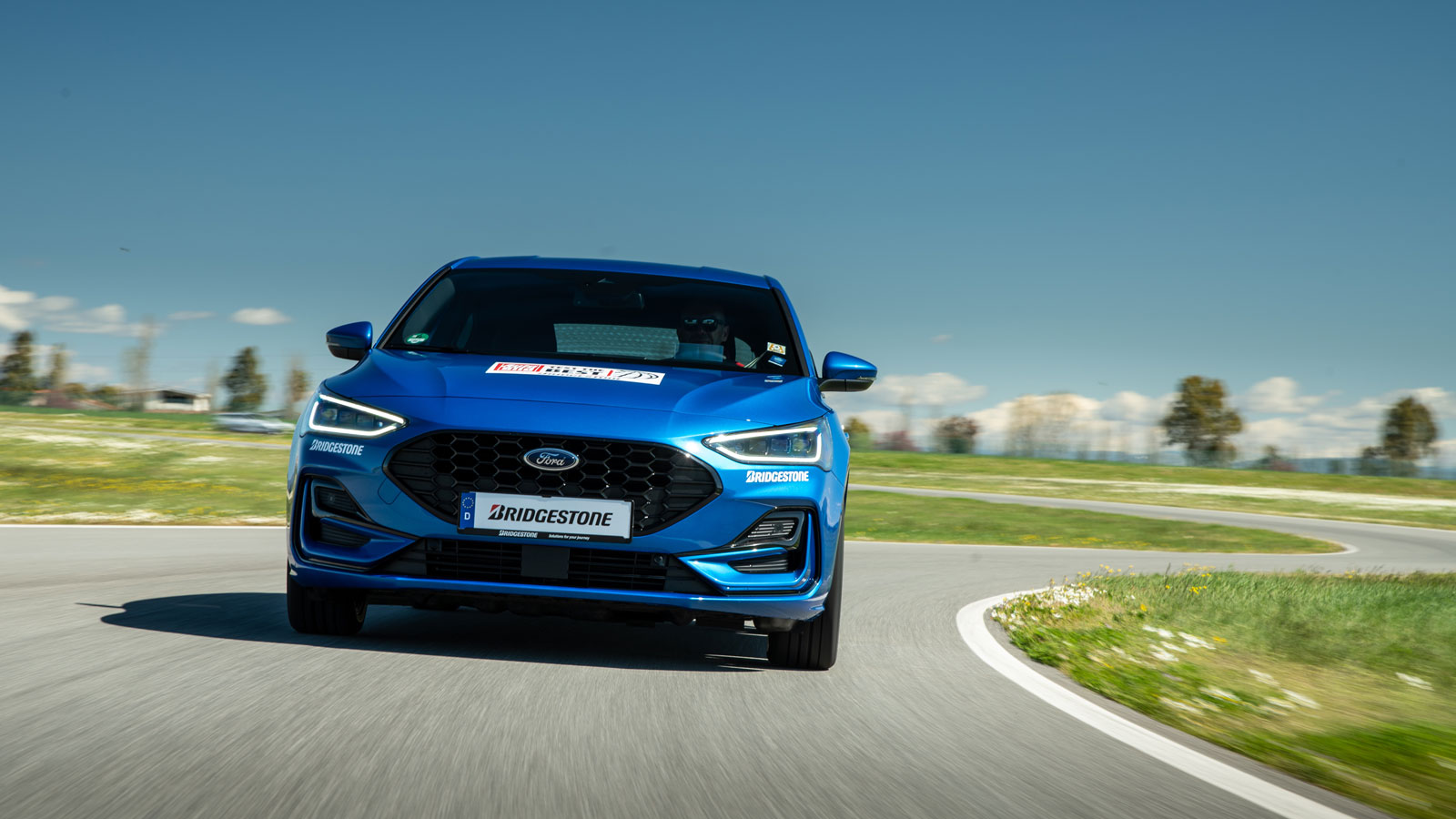 Ford Focus VS Seat Leon με βαθμολογίες: Ποιο είναι καλύτερο σε κατανάλωση, χώρους, επιδόσεις και εγγυήσεις;