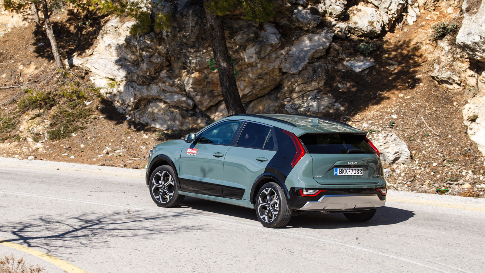 Kia Niro Hybrid: Πόσο καλό είναι σε εξοπλισμό άνεσης και ασφαλείας;