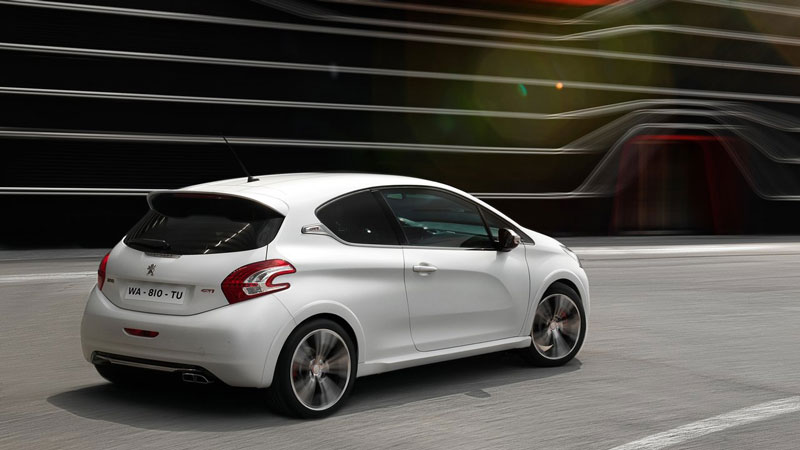 Δοκιμάζουμε μεταχειρισμένο Peugeot 208 GTi 10ετίας