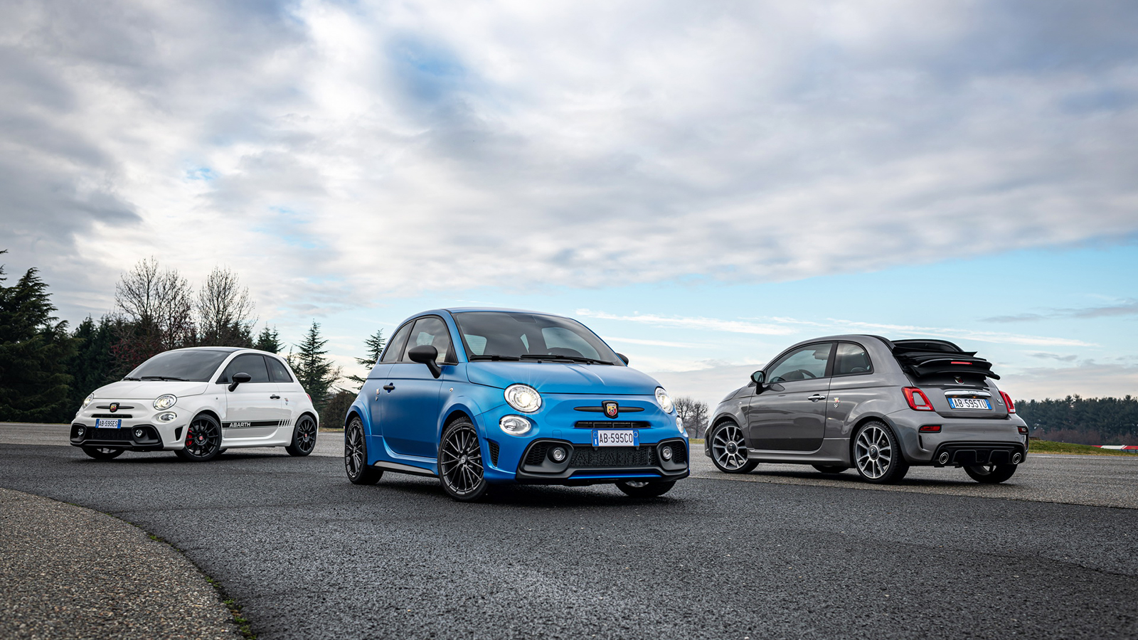 Abarth 595: Νέες εκδόσεις και «Scorpion» mode