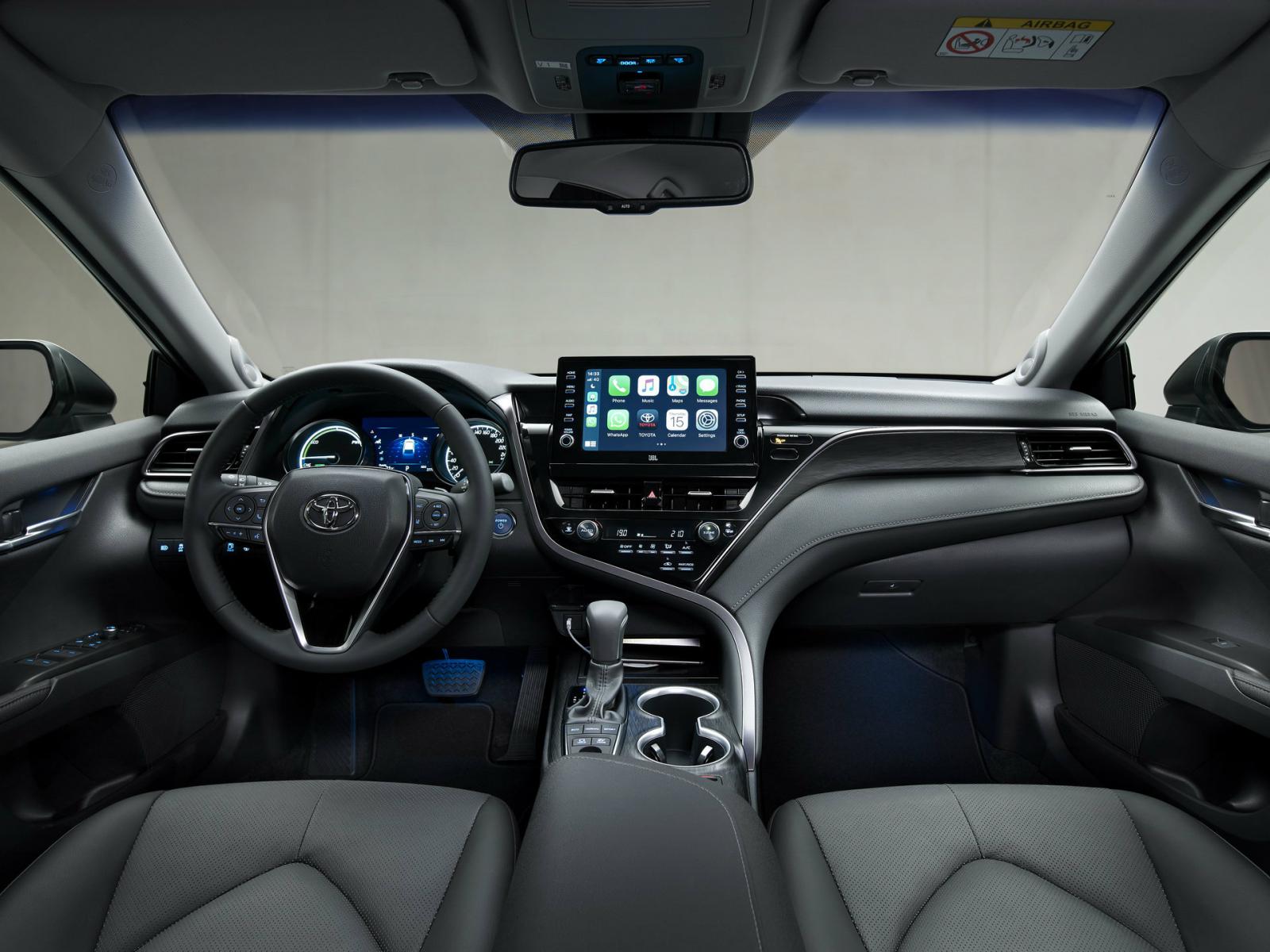 Ανανέωση τεχνολογίας για το hybrid Toyota Camry 