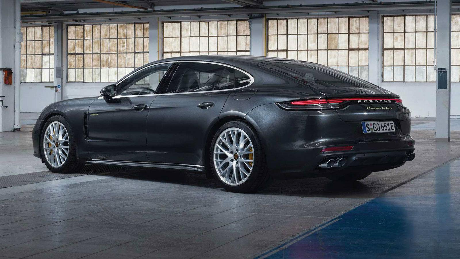 Νέα Porsche Panamera με 315km/h τελική