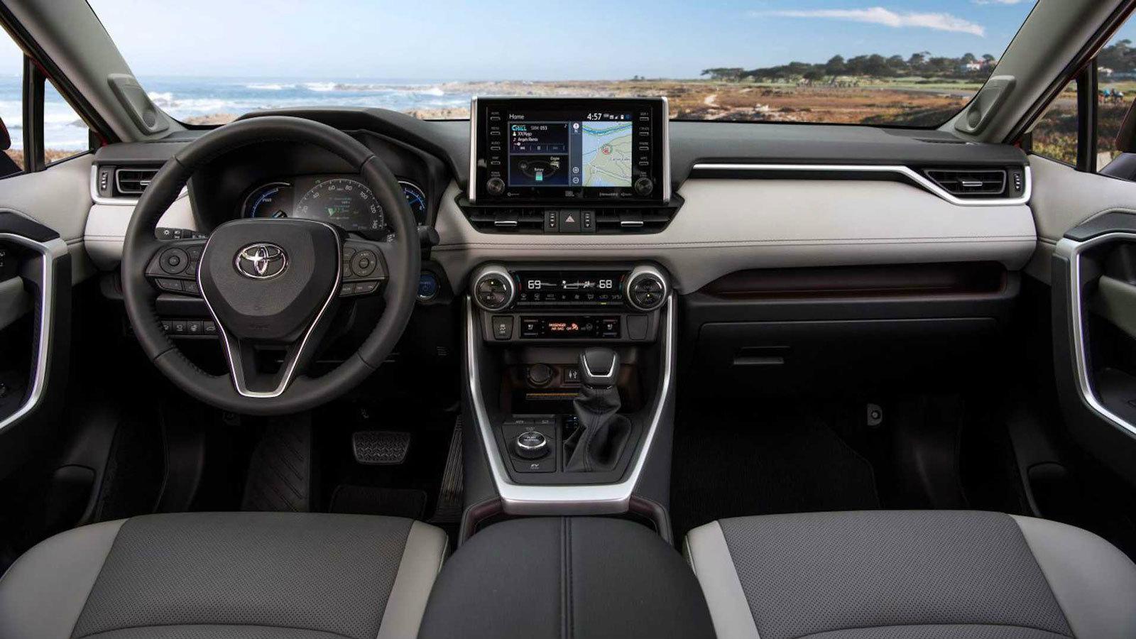  Αναβάθμιση σε... διπλό ταμπλό για το Toyota RAV4