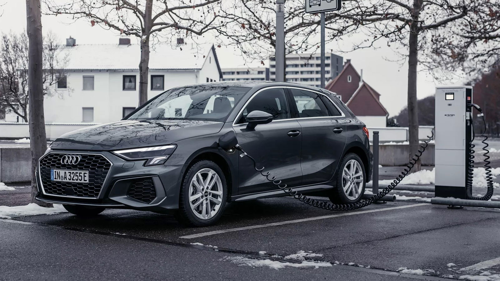 Η Audi ετοιμάζει ηλεκτρικό αντικαταστάτη για το Α3 