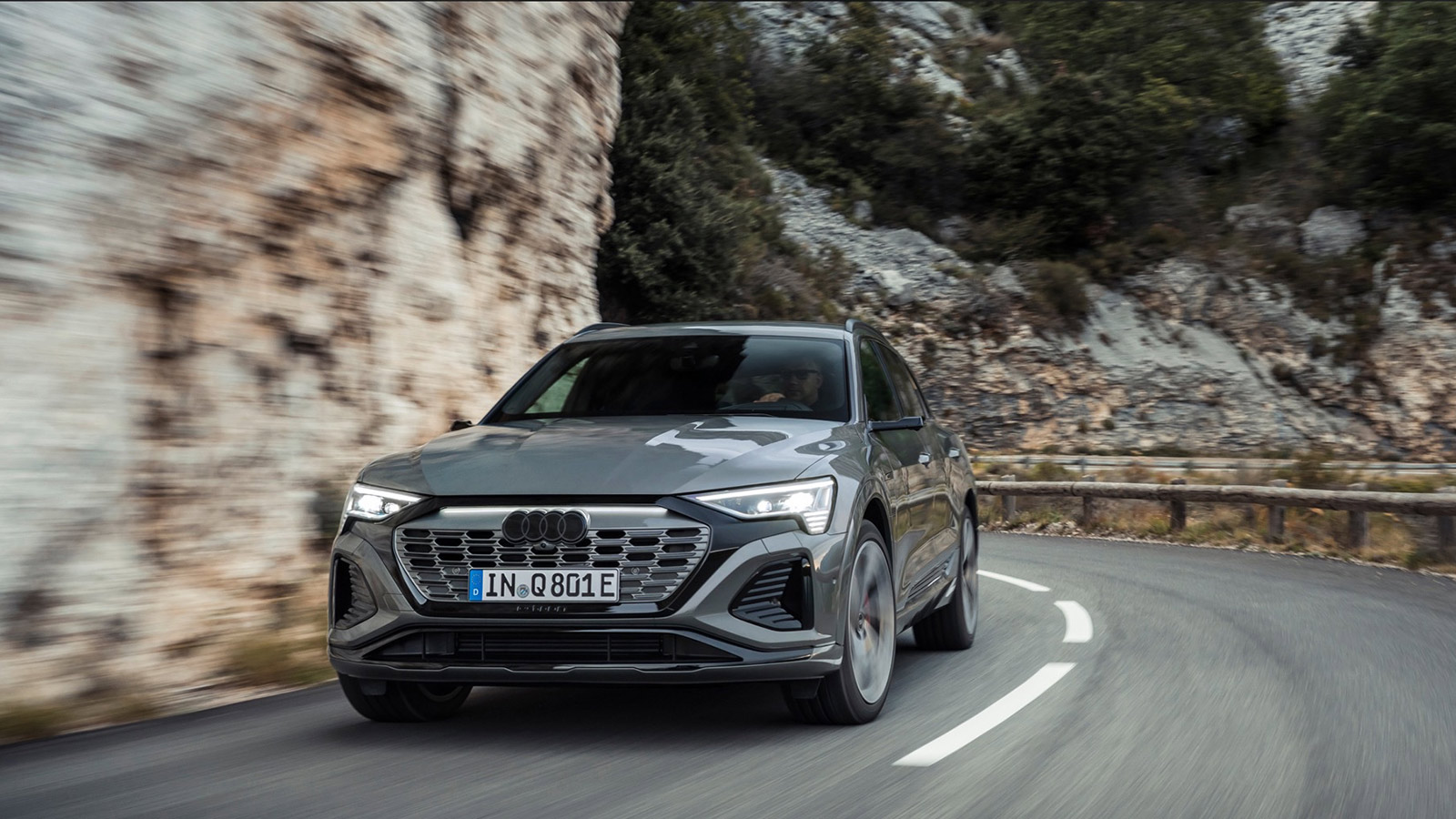 Audi Q8 e-tron: Ντεμπούτο με 600 χλμ. αυτονομία και 503 ίππους 