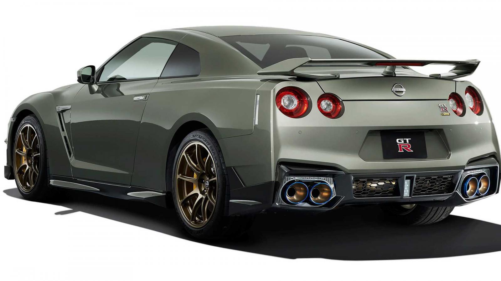 Το ανανεωμένο Nissan GT-R είναι εδώ!