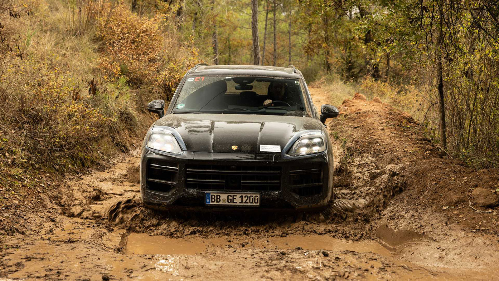 Τον Απρίλιο ντεμπουτάρει η ανανεωμένη Porsche Cayenne