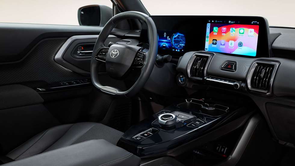 Πρεμιέρα για το νέο Toyota Urban Cruiser με έως 184 άλογα