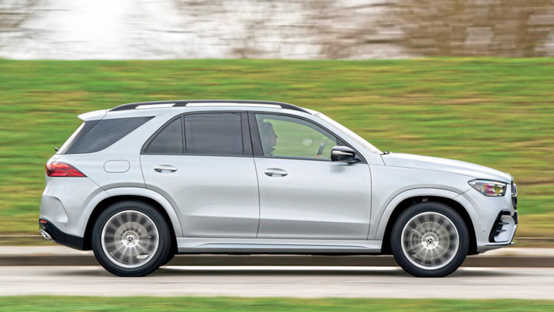 Οδηγούμε Mercedes GLE 300 d: Ευρύχωρη και άνετη παντός εδάφους