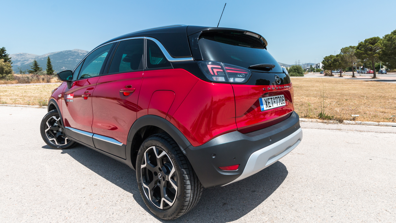 Opel Crossland VS Mokka: «Παραδοσιακό» ή «coupe» SUV;