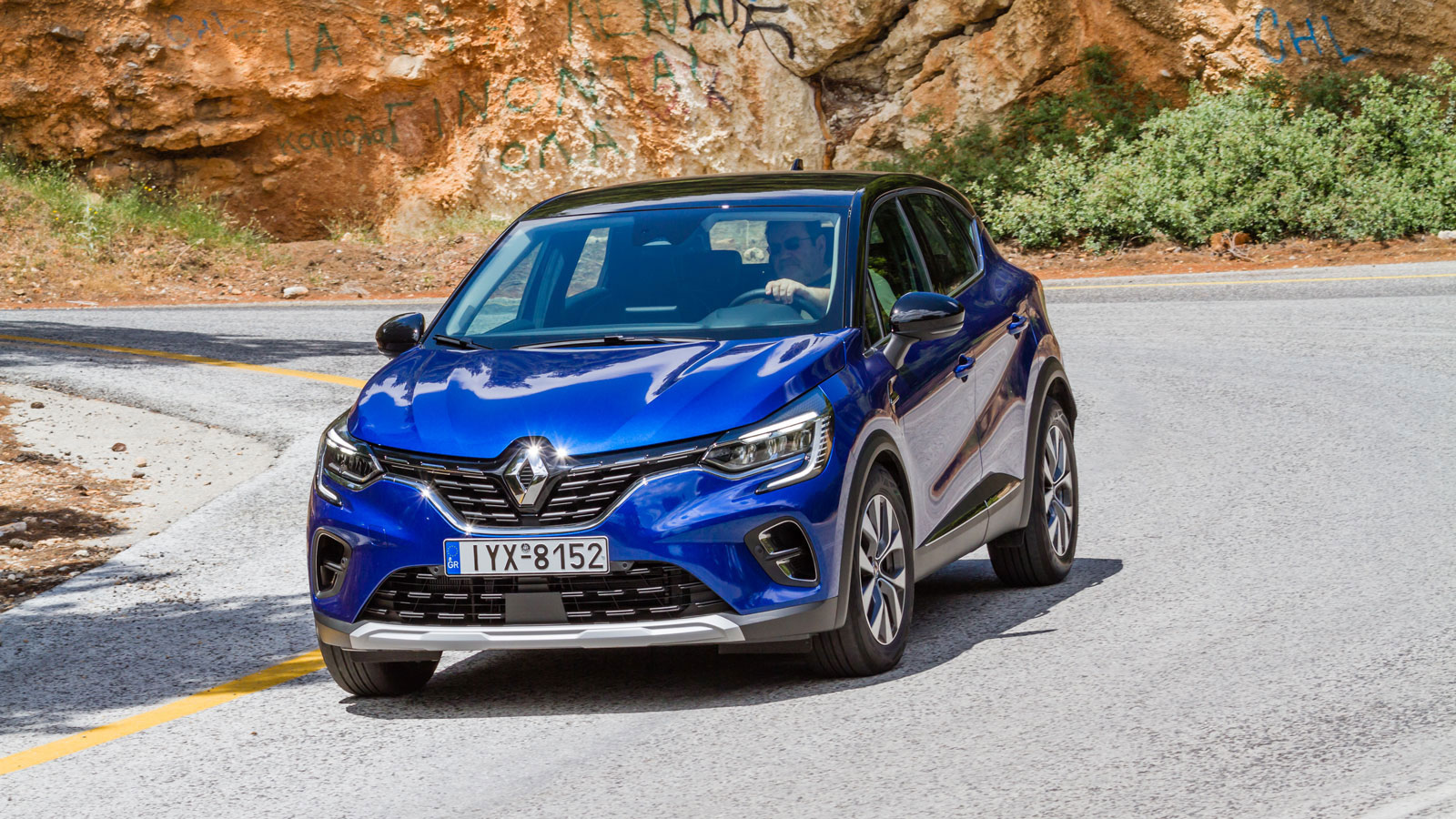 Peugeot 2008 diesel VS Renault Captur LPG: Τι με συμφέρει;