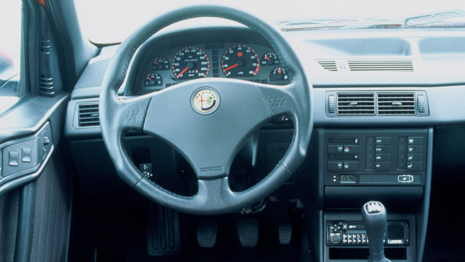 Alfa Romeo 155: Η Ιταλίδα που όλοι ερωτεύτηκαν...