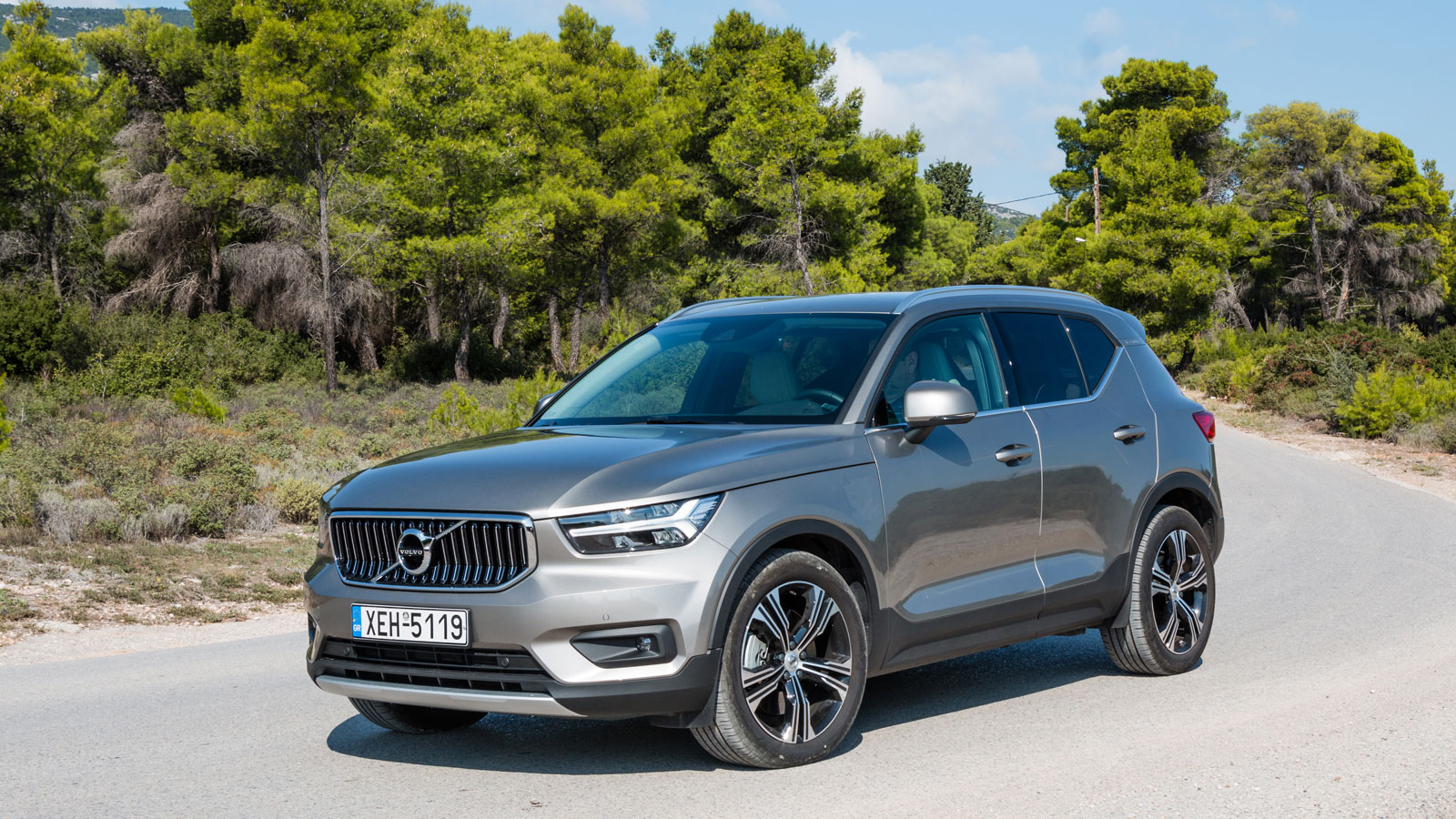 Alfa Romeo Tonale VS Volvo XC40 με βαθμολογίες: Ποιο είναι καλύτερο σε κατανάλωση, χώρους, επιδόσεις και εγγυήσεις;