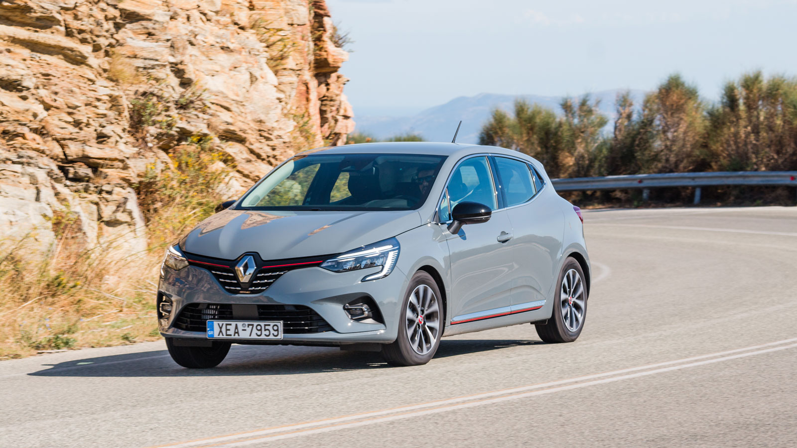 Citroen C3 diesel VS Renault Clio diesel με βαθμολογίες: Ποιο είναι καλύτερο σε κατανάλωση, χώρους, επιδόσεις και εγγυήσεις;