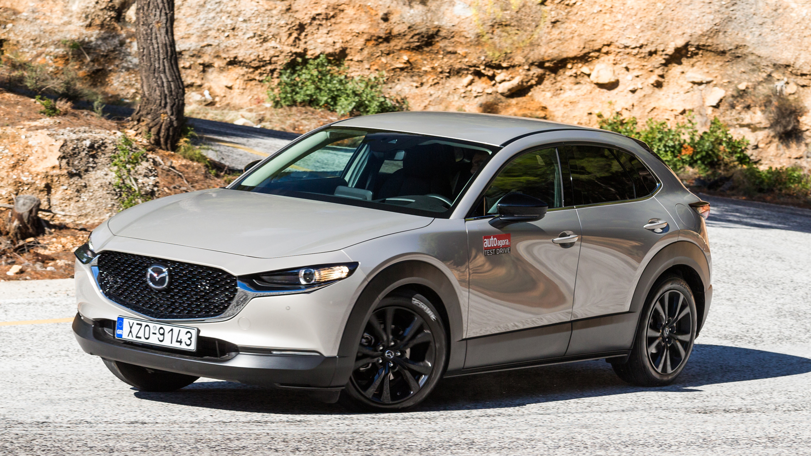 «Coupe» SUV: Cupra Formentor ή Mazda CX-30;