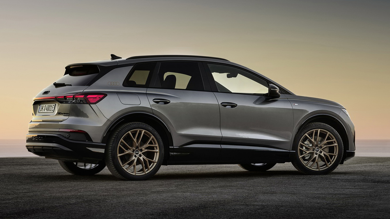 Πρεμιέρα για τα Audi Q4 e-tron και Q4 Sportback e-tron