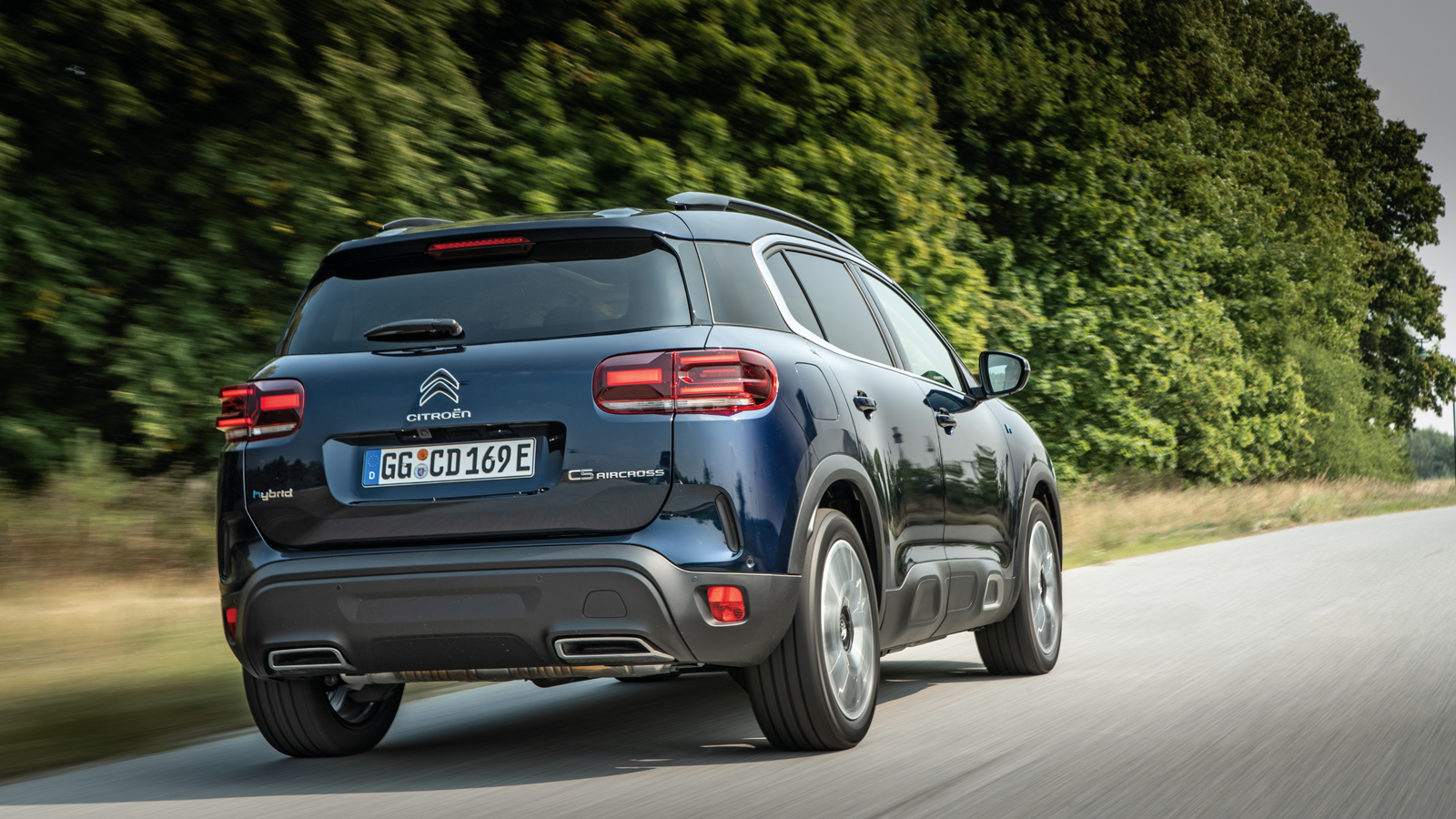 Δοκιμή Citroen C5 Aircross PHEV: Το SUV που καίει 1,9 λτ στην πόλη