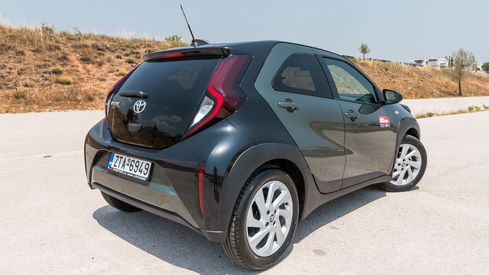 Hyundai i20 VS Toyota Aygo X: Χώροι ή κατανάλωση;