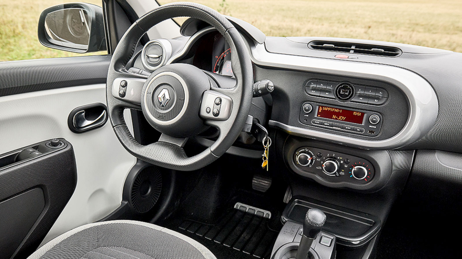 Renault Twingo: Το μοναδικό πισωκίνητο μίνι, αξίζει μεταχειρισμένο;