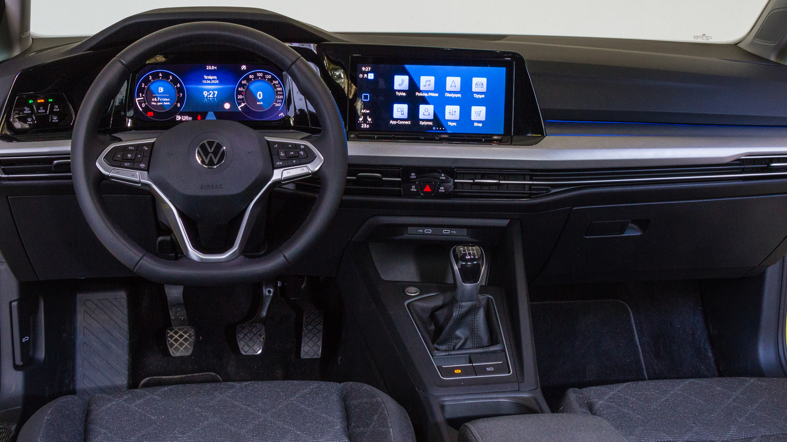 Hyundai i30 120ps VS Volkswagen Golf 130ps. Ποιο ξεχωρίζει σε εξοπλισμό ασφαλείας και άνεσης;