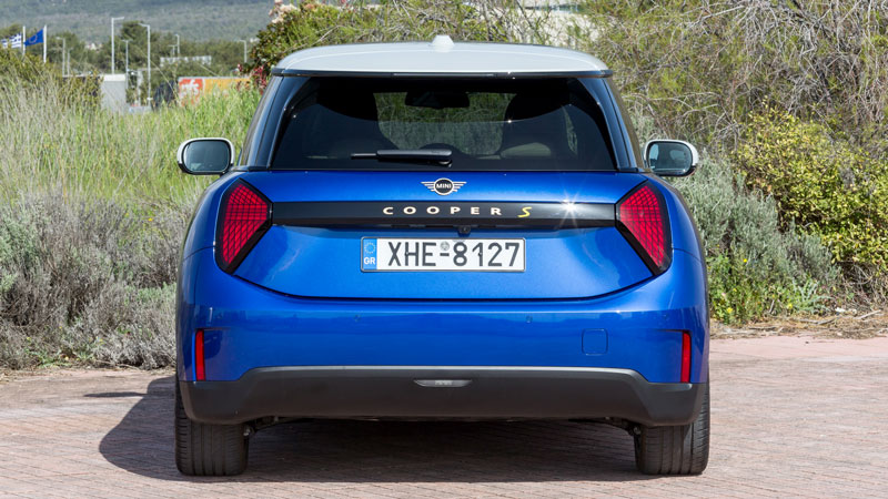 MINI Cooper SE: Το «καρτ» μπήκε στην πρίζα