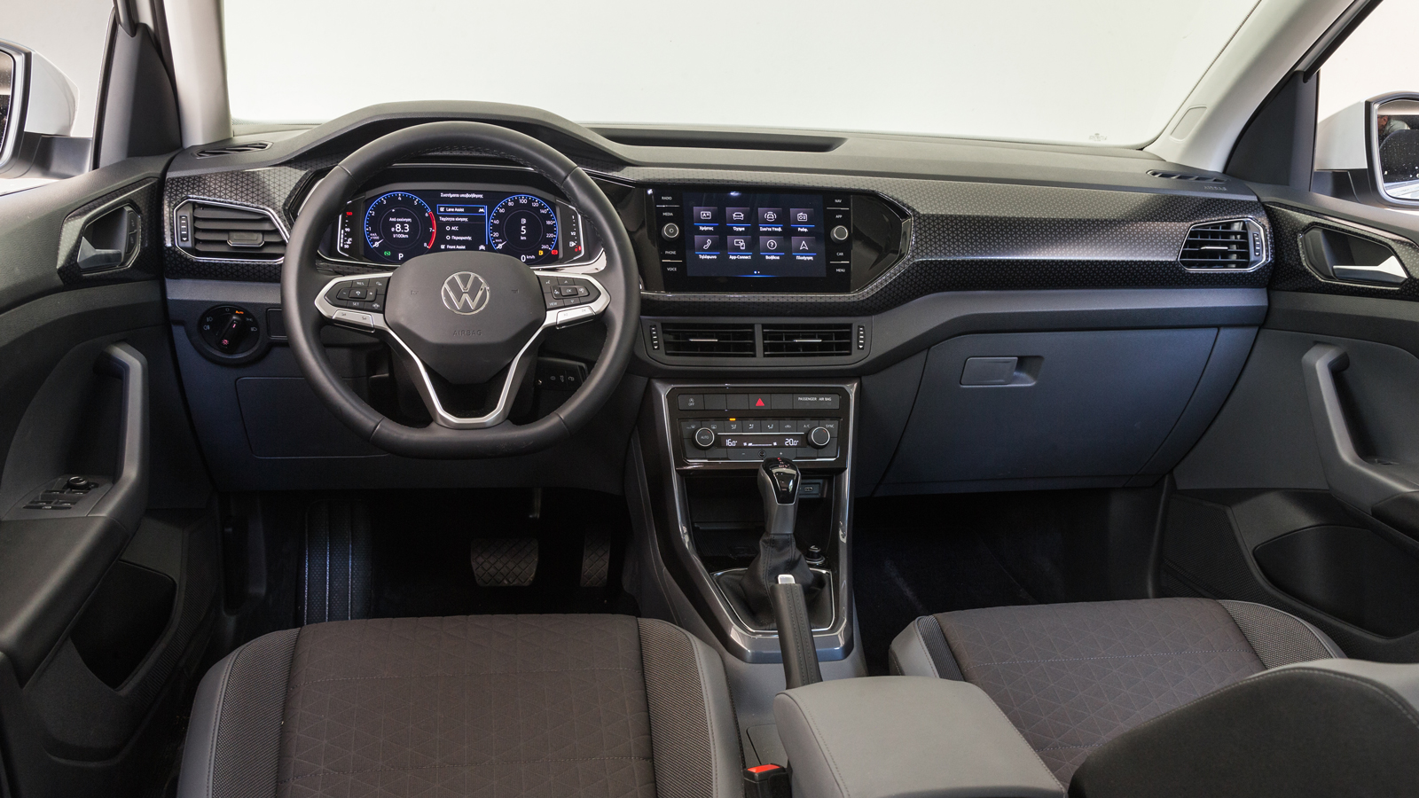 Peugeot 2008 VS VW T-Cross Συγκριτικό