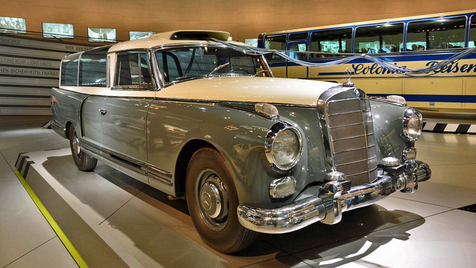 Όταν η Mercedes εφηύρε το «V-Box» των 60s